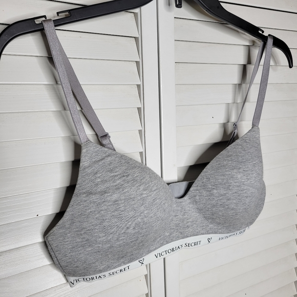 Victoria's Secret T-Shirt Lightly Lined Wireless Bra Heathered Gray PLUS 38B EUC - Picture 3 of 12